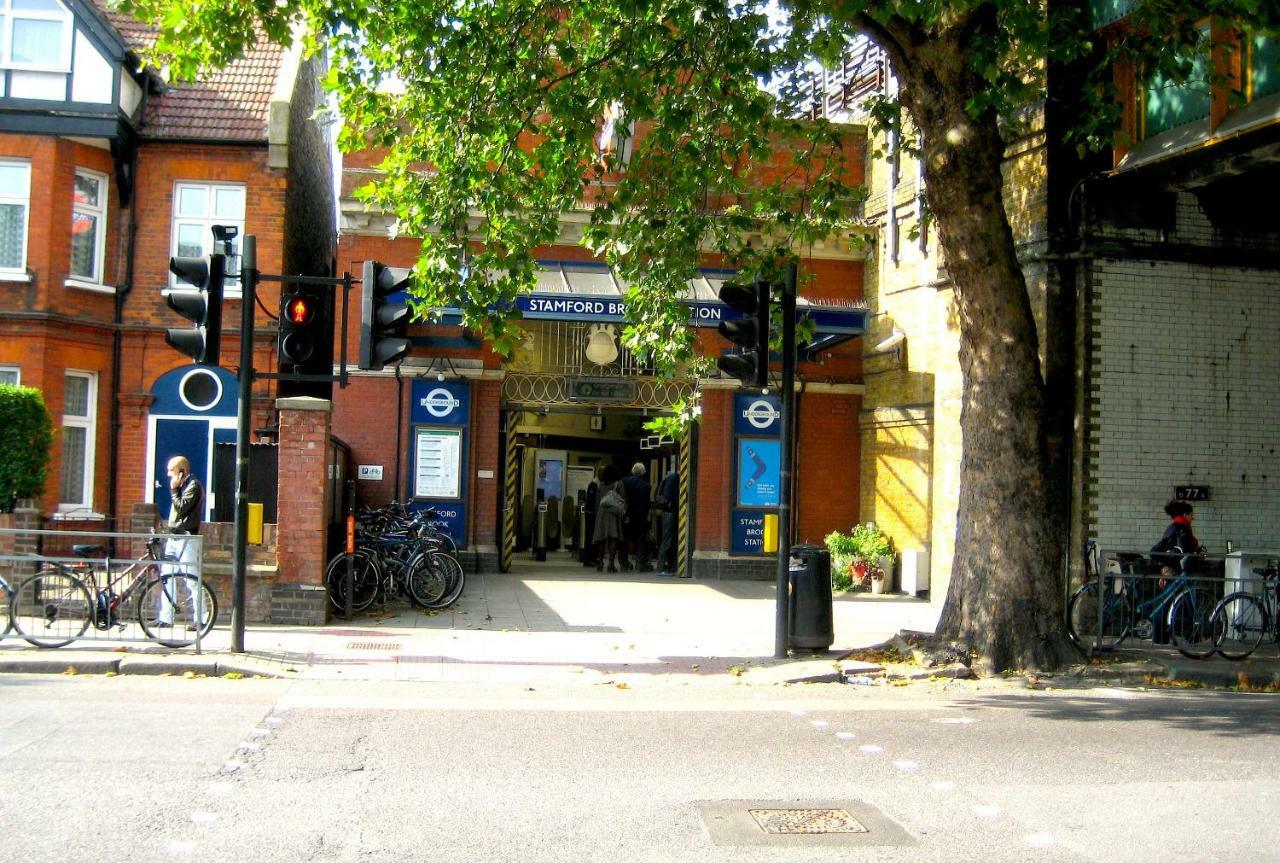 8 Ravenscourt Gardens Apartment London Exterior photo